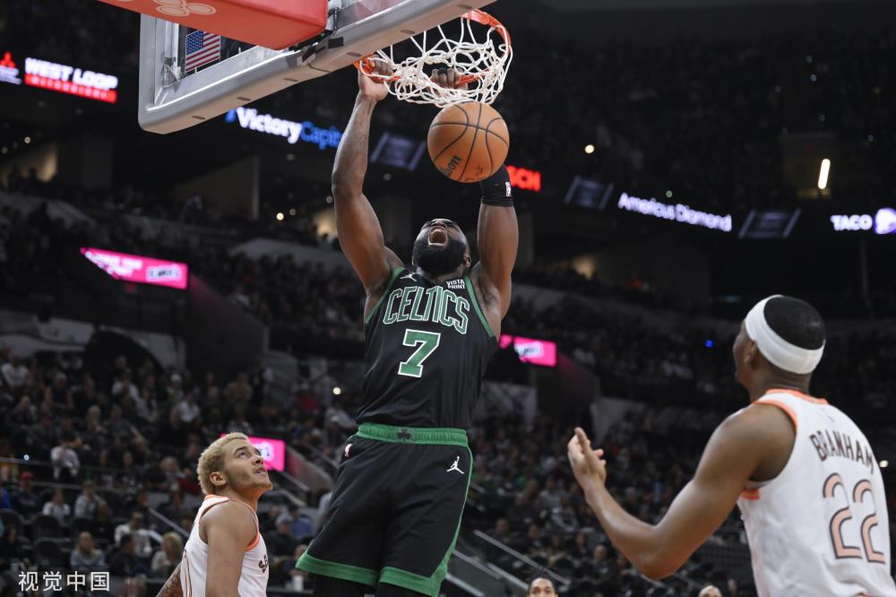 对决中展现 对决中展现