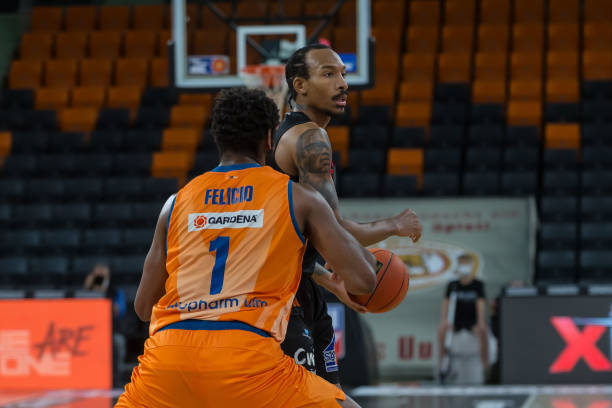 将进球带回 将进球带回